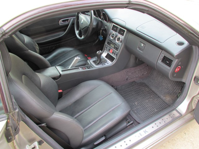 Coche Mercedes SLK 200: foto 10