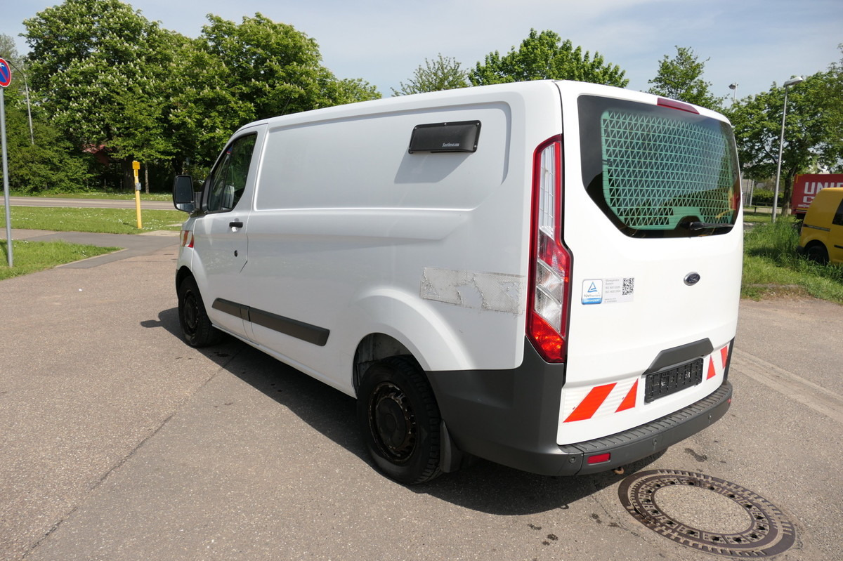FORD Transit Custom 2,2l TDCI L1H1 COC KLIMA WERKSTAT - Furgoneta pequeña: foto 5 FORD Transit Custom 2,2l TDCI L1H1 COC KLIMA WERKSTAT - Furgoneta pequeña: foto 5