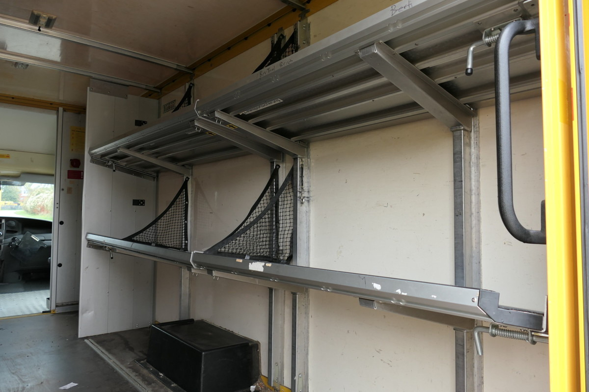 Furgoneta caja cerrada IVECO Daily 35 S11 C30C AUTOMATIK KAMERA MAXI KAMERA R: foto 8 Furgoneta caja cerrada IVECO Daily 35 S11 C30C AUTOMATIK KAMERA MAXI KAMERA R: foto 8