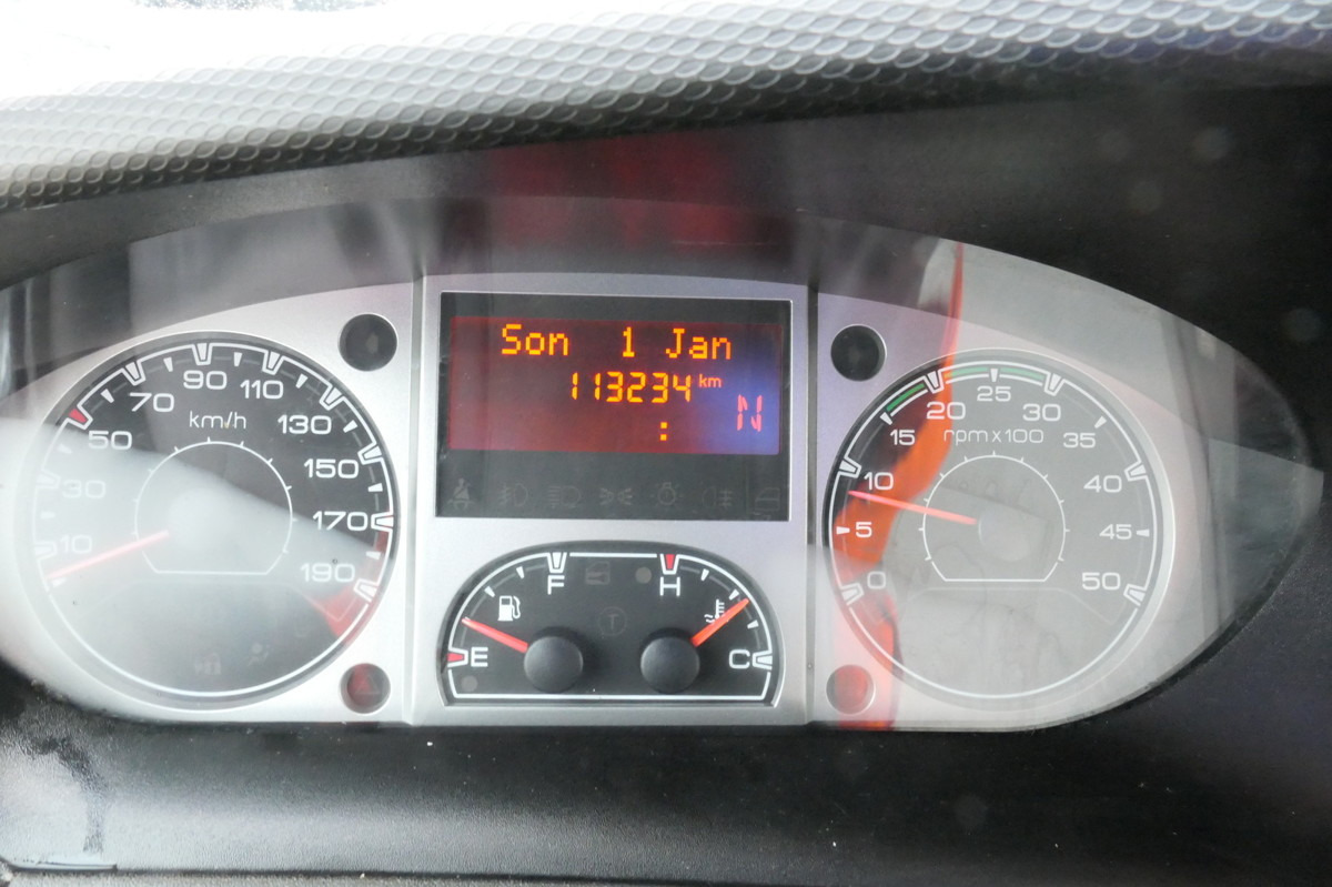 Furgoneta caja cerrada IVECO Daily 35 S11 C30C AUTOMATIK KAMERA MAXI Regale D: foto 12