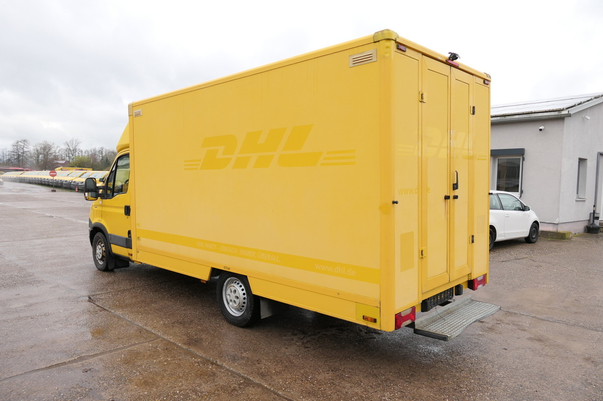 IVECO Daily 35 S11 C30C AUTOMATIK KAMERA Regale LUFT D - Furgoneta caja cerrada: foto 4 IVECO Daily 35 S11 C30C AUTOMATIK KAMERA Regale LUFT D - Furgoneta caja cerrada: foto 4