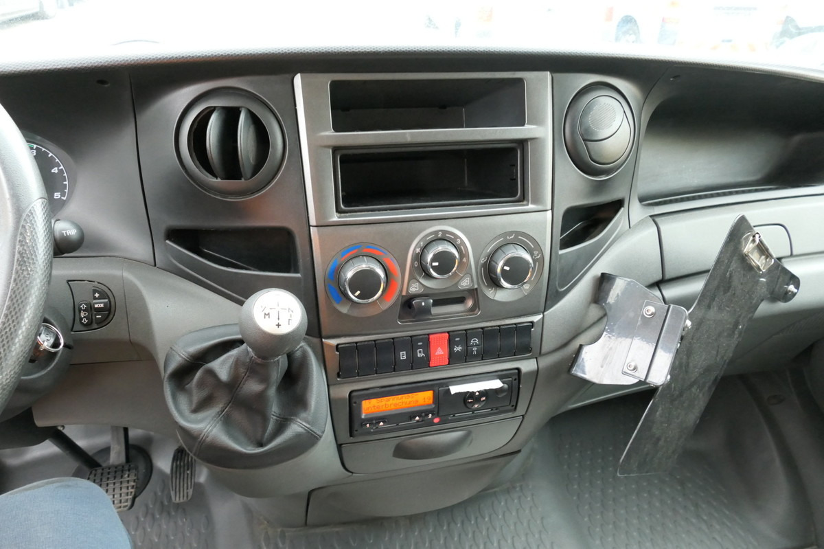 Furgoneta caja cerrada IVECO Daily 50C15 COC: foto 10