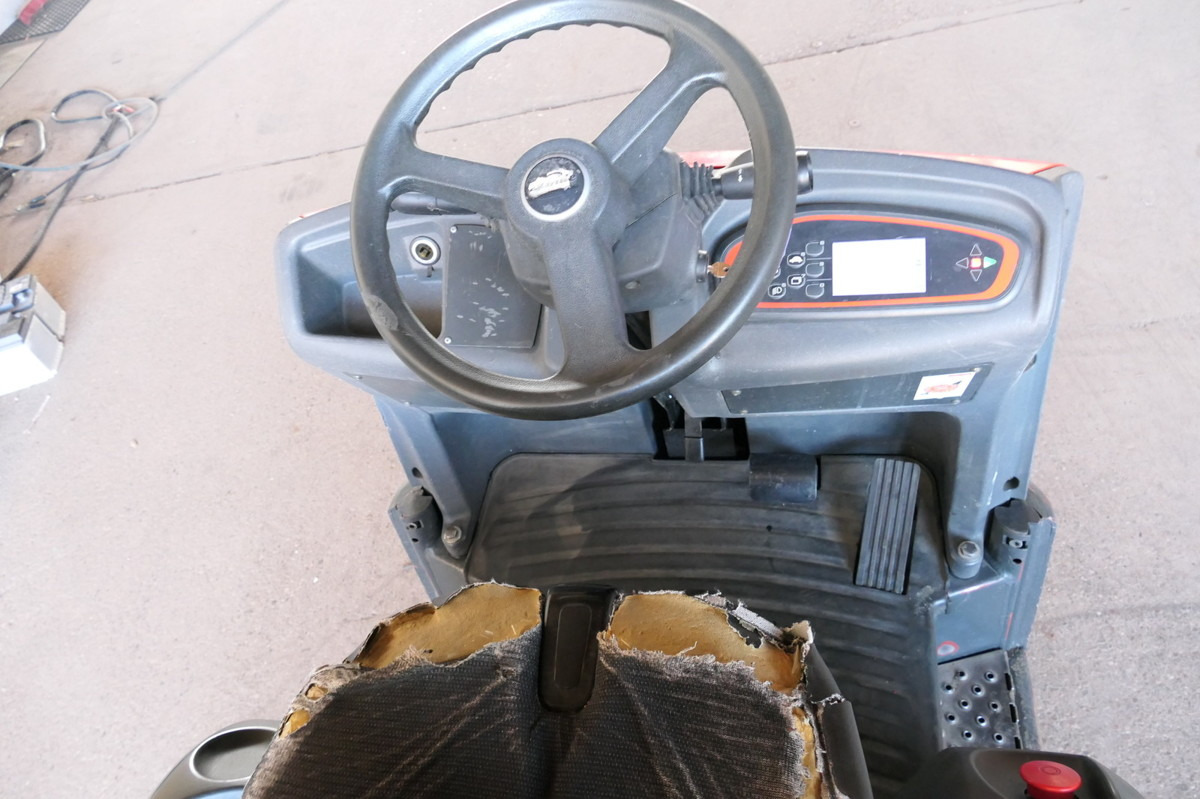 LINDE P 60 Z Schlepper Batterie 16/2019 3-Rad - Remolcadora: foto 5 LINDE P 60 Z Schlepper Batterie 16/2019 3-Rad - Remolcadora: foto 5