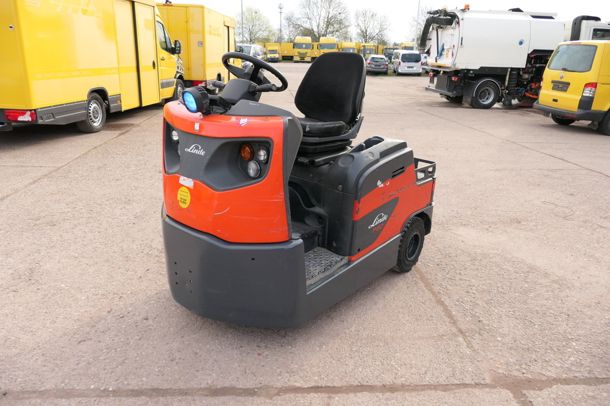 LINDE P 60 Z Schlepper Batterie 22/2019 3-Rad - Remolcadora: foto 2 LINDE P 60 Z Schlepper Batterie 22/2019 3-Rad - Remolcadora: foto 2