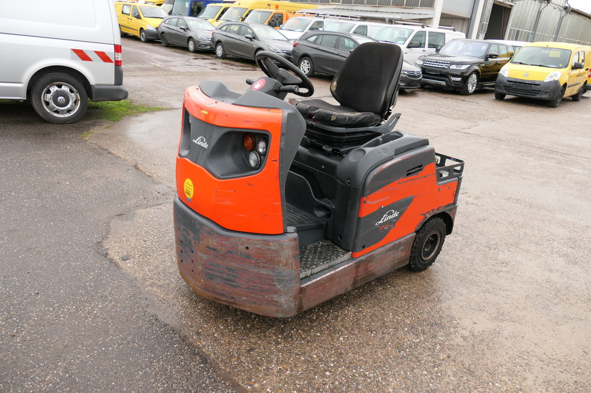 LINDE P 60 Z Schlepper Batterie 25/2017 - Remolcadora: foto 1 LINDE P 60 Z Schlepper Batterie 25/2017 - Remolcadora: foto 1