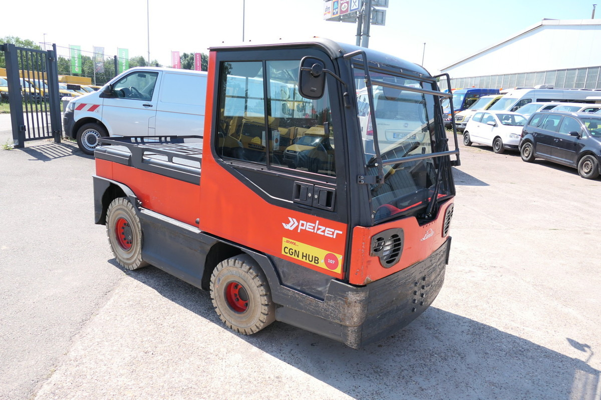 LINDE P250 Schlepper AHK Batterie 24/2021 Schiebetüren - Remolcadora: foto 1 LINDE P250 Schlepper AHK Batterie 24/2021 Schiebetüren - Remolcadora: foto 1
