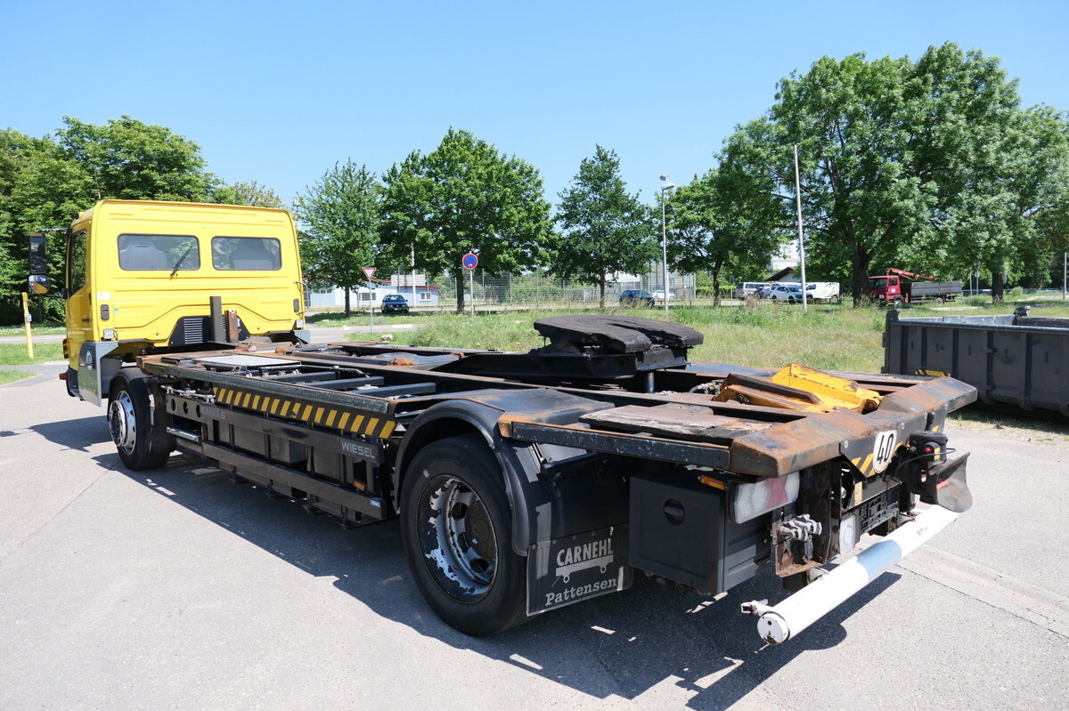 MERCEDES-BENZ KAMAG WBH 25 Wiesel Terberg Umsetzfahrz. Sattelk - Camión portacontenedore/ Intercambiable: foto 5 MERCEDES-BENZ KAMAG WBH 25 Wiesel Terberg Umsetzfahrz. Sattelk - Camión portacontenedore/ Intercambiable: foto 5
