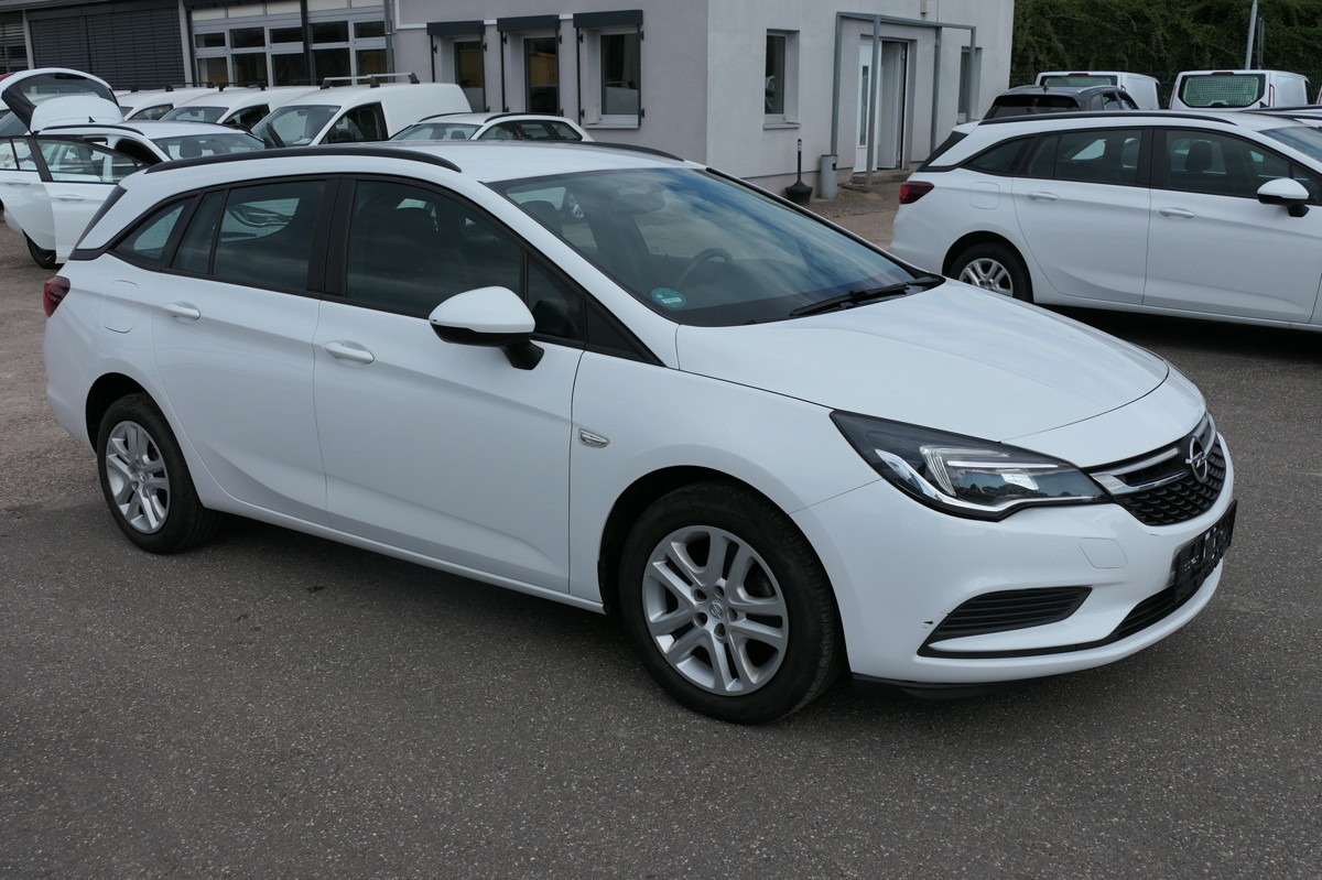 OPEL Astra K 1.6 CDTI Edition S/S KLIMA - Coche: foto 2 OPEL Astra K 1.6 CDTI Edition S/S KLIMA - Coche: foto 2