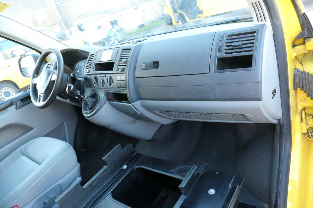 Furgoneta pequeña VW T5 Transporter 2.0 TDI EURO-5 CoC 2xSCHIEBETÜR P: foto 8 Furgoneta pequeña VW T5 Transporter 2.0 TDI EURO-5 CoC 2xSCHIEBETÜR P: foto 8