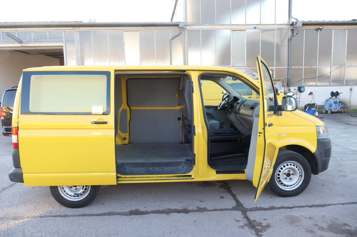 Furgoneta pequeña VW T5 Transporter 2.0 TDI EURO-5 CoC 2xSCHIEBETÜR P: foto 9 Furgoneta pequeña VW T5 Transporter 2.0 TDI EURO-5 CoC 2xSCHIEBETÜR P: foto 9