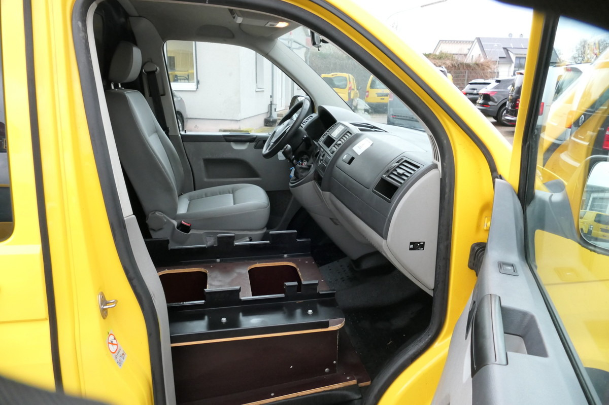 Furgoneta pequeña VW T5 Transporter 2.0 TDI PARKTRONIK EURO-5 2xSCHIE: foto 6 Furgoneta pequeña VW T5 Transporter 2.0 TDI PARKTRONIK EURO-5 2xSCHIE: foto 6