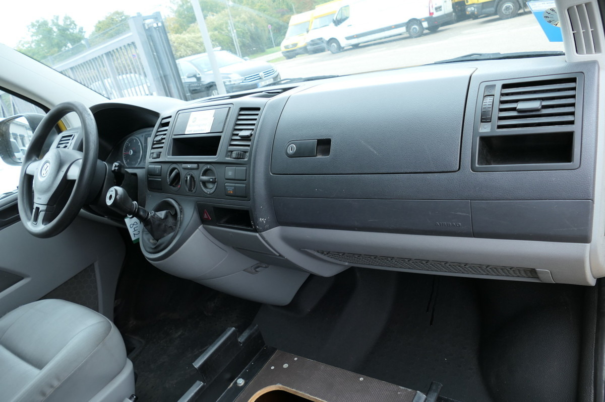 Furgoneta pequeña VW T5 Transporter 2.0 TDI PARKTRONIK EURO-5 2xSCHIE: foto 7 Furgoneta pequeña VW T5 Transporter 2.0 TDI PARKTRONIK EURO-5 2xSCHIE: foto 7