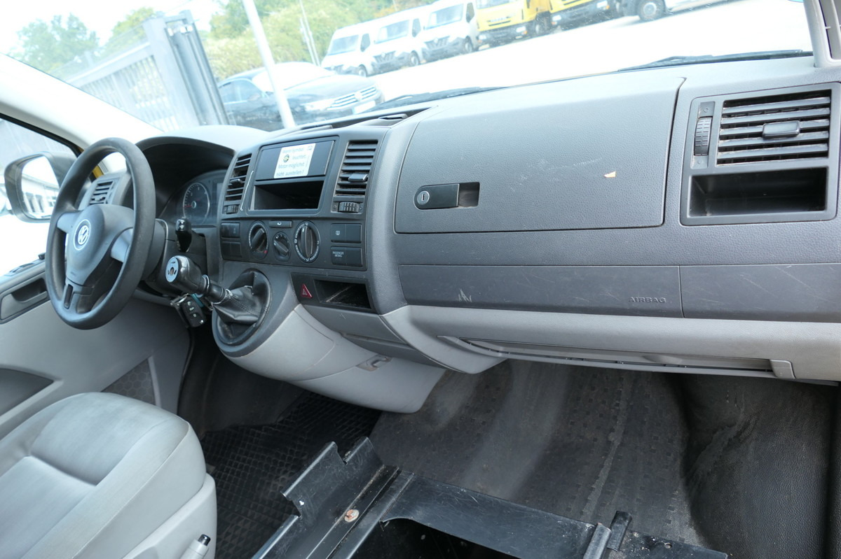 Furgoneta pequeña VW T5 Transporter 2.0 TDI PARKTRONIK EURO5 2xSCHIEB: foto 7 Furgoneta pequeña VW T5 Transporter 2.0 TDI PARKTRONIK EURO5 2xSCHIEB: foto 7