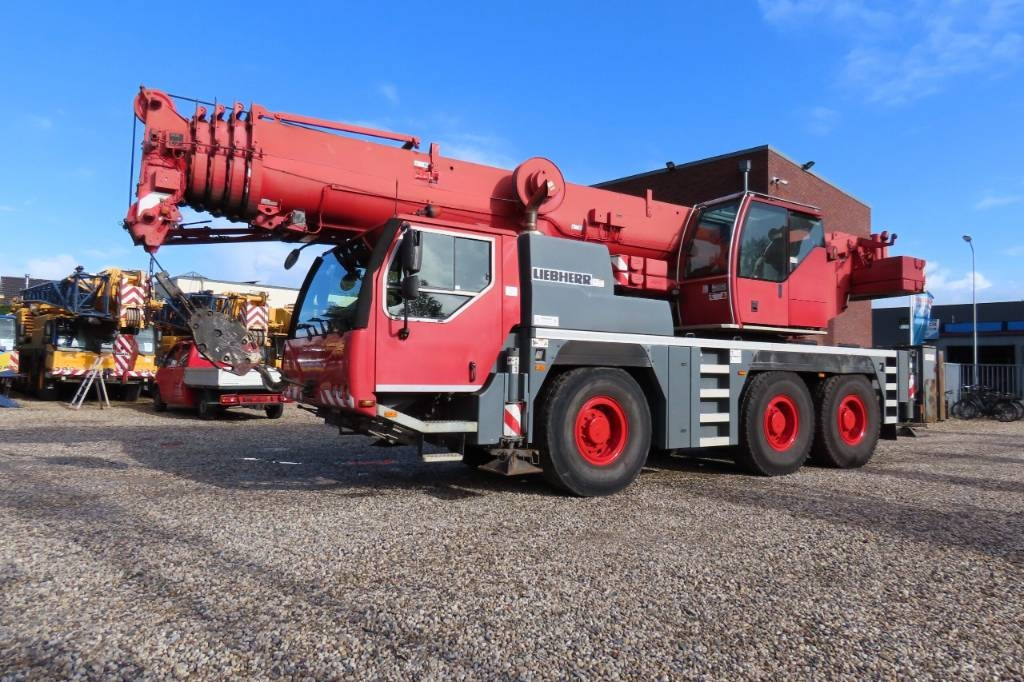Liebherr LTM 1055-3.2  - Grúa todo terreno: foto 1 Liebherr LTM 1055-3.2  - Grúa todo terreno: foto 1