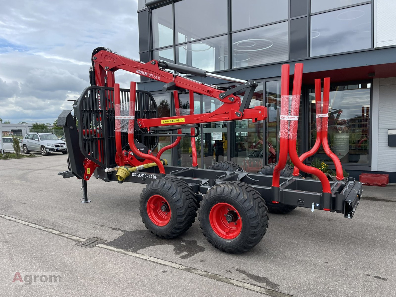 Krpan GP 14 DF + Kran 7,4 K - Remolque forestal: foto 3 Krpan GP 14 DF + Kran 7,4 K - Remolque forestal: foto 3