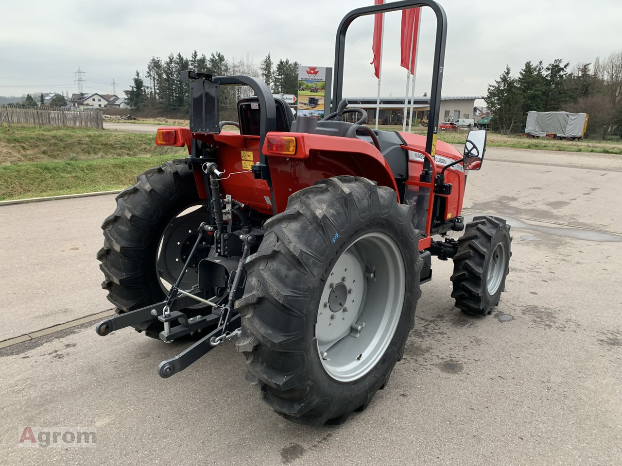 Massey Ferguson 1755 E - Tractor: foto 5 Massey Ferguson 1755 E - Tractor: foto 5