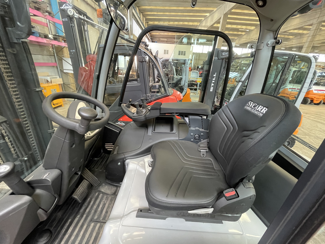 STILL RX 60-45 - Carretilla elevadora eléctrica: foto 4 STILL RX 60-45 - Carretilla elevadora eléctrica: foto 4