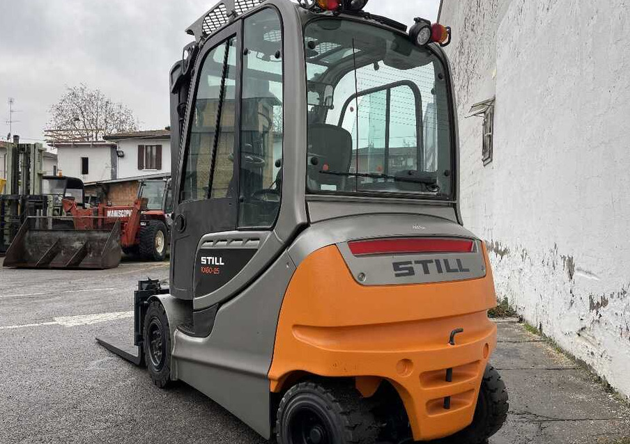 Still RX 60-25 L (batt. 90%) - Carretilla elevadora eléctrica: foto 3 Still RX 60-25 L (batt. 90%) - Carretilla elevadora eléctrica: foto 3