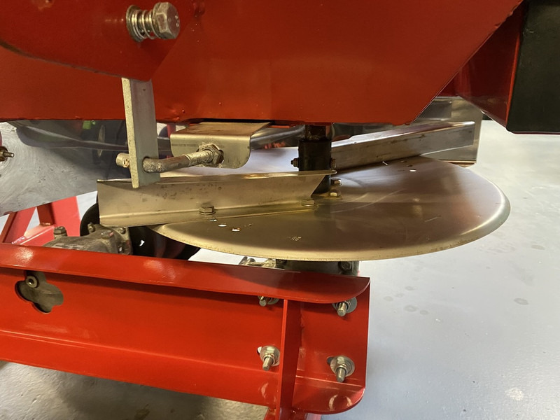 Fagros - Esparcidor de fertilizantes: foto 2 Fagros - Esparcidor de fertilizantes: foto 2