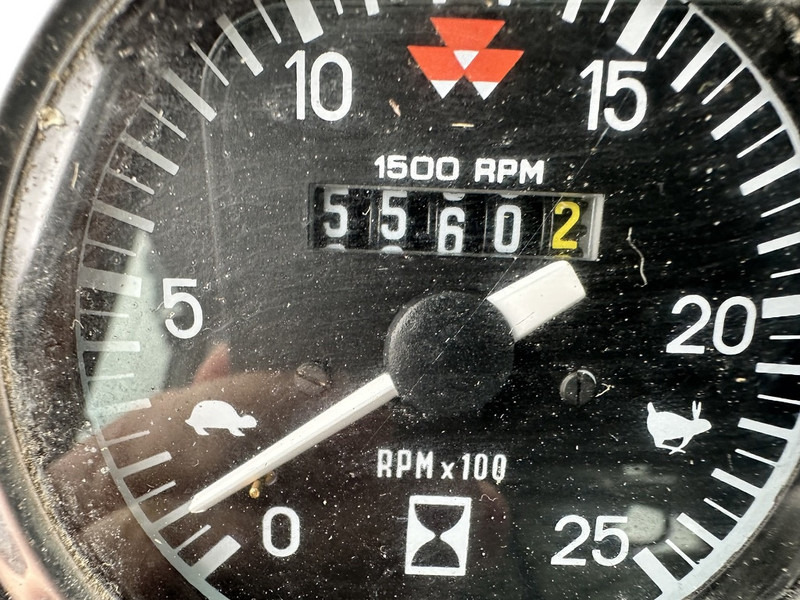 Massey Ferguson 690 - Tractor: foto 5 Massey Ferguson 690 - Tractor: foto 5