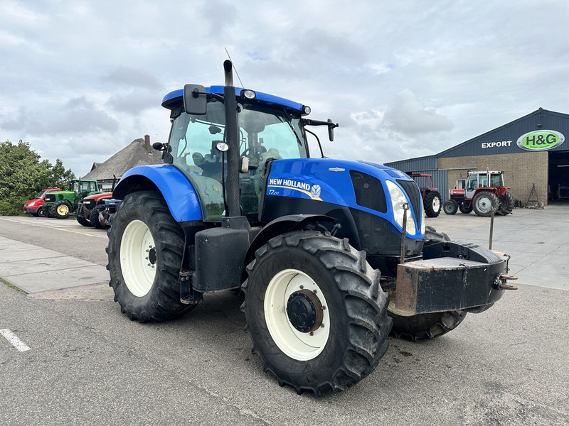 New Holland T7.210 - Tractor: foto 3 New Holland T7.210 - Tractor: foto 3