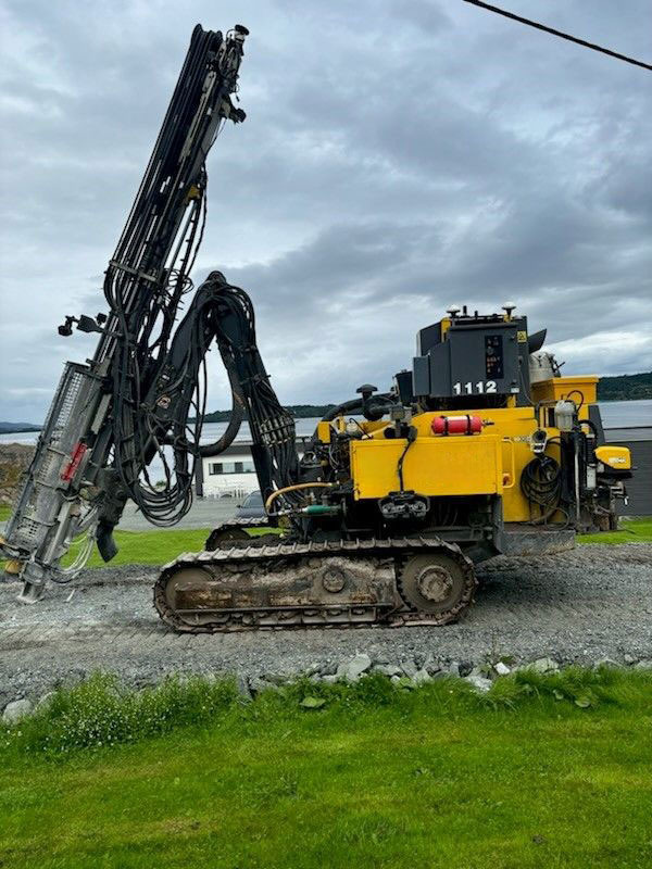 Atlas Copco FlexiROC T30R-03 - Perforadora: foto 1 Atlas Copco FlexiROC T30R-03 - Perforadora: foto 1
