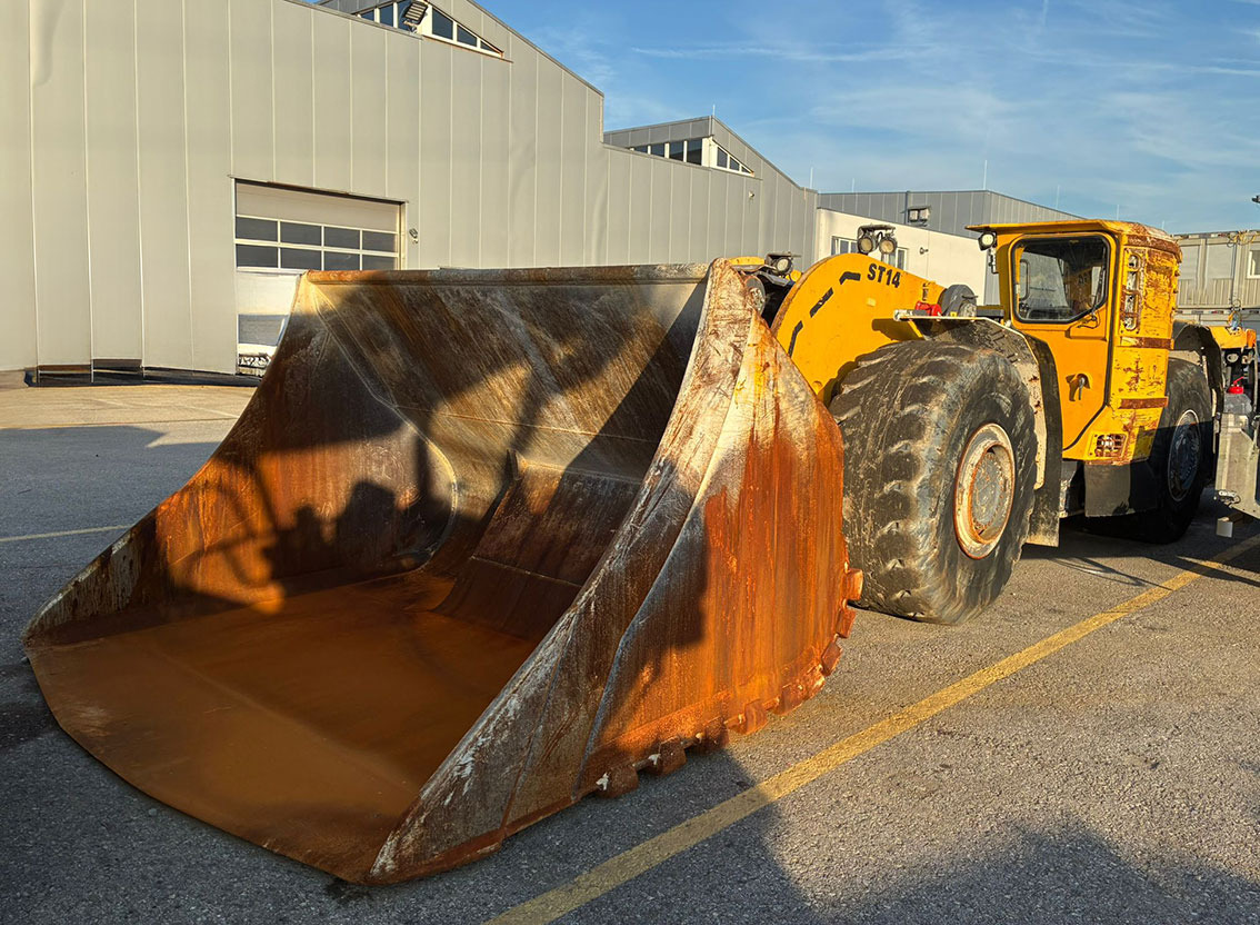 Atlas Copco ST14 - Maquinaria para minería: foto 1 Atlas Copco ST14 - Maquinaria para minería: foto 1
