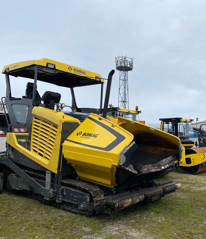 Bomag BF700 C-3 - Pavimentadora de asfalto: foto 3 Bomag BF700 C-3 - Pavimentadora de asfalto: foto 3