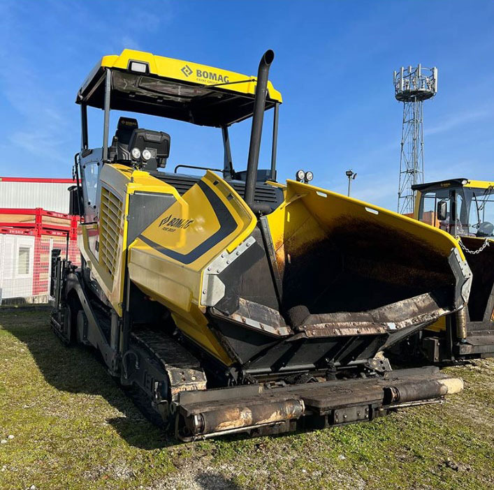 Bomag BF700 C-3 - Pavimentadora de asfalto: foto 1 Bomag BF700 C-3 - Pavimentadora de asfalto: foto 1