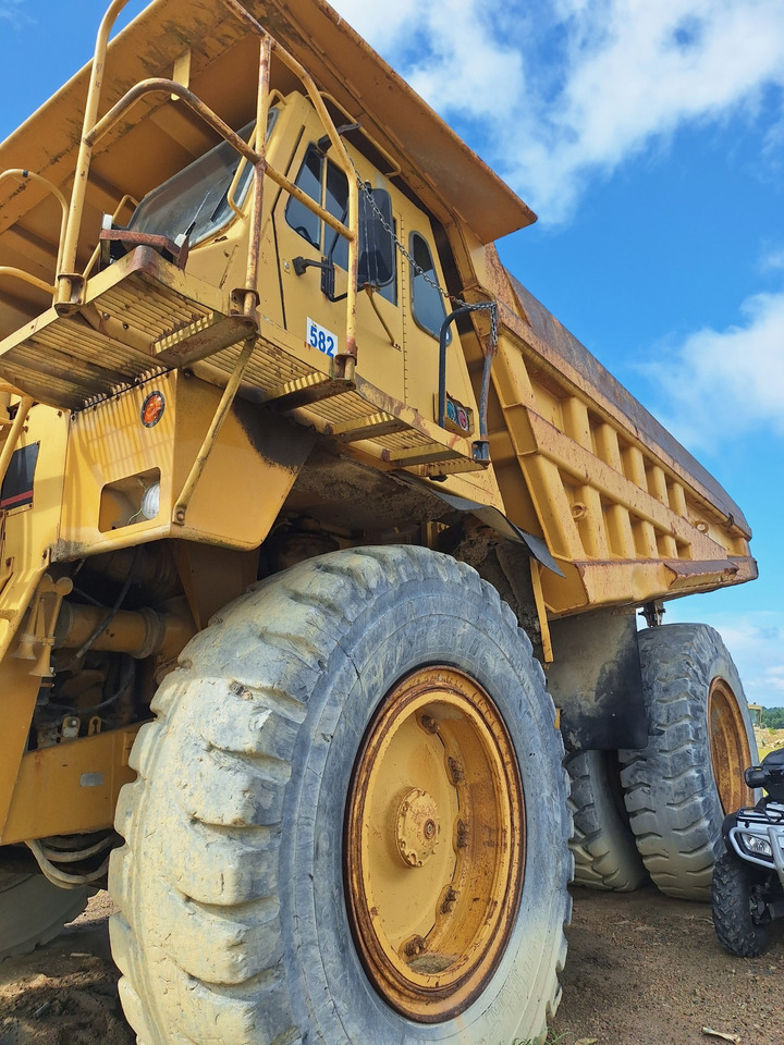 Caterpillar 777C - Dúmper: foto 1 Caterpillar 777C - Dúmper: foto 1