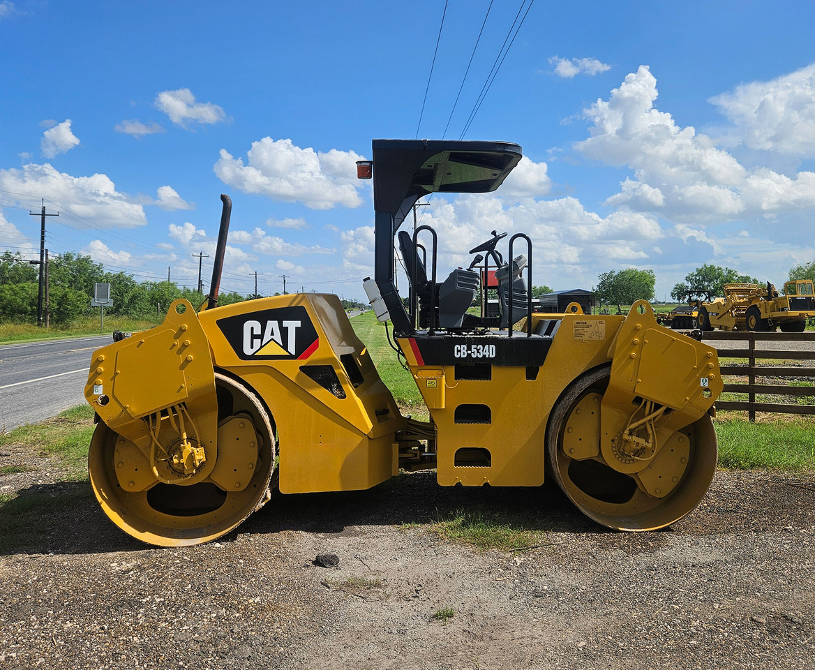 Caterpillar CB-534D - Rodillo: foto 2 Caterpillar CB-534D - Rodillo: foto 2