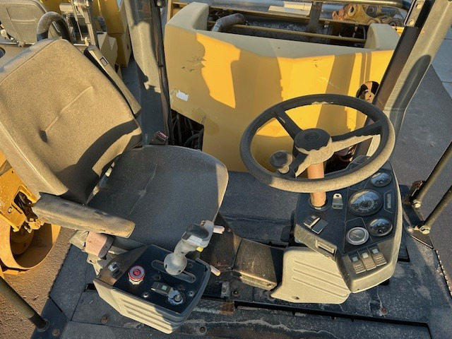 Caterpillar CB-543D XW - Rodillo: foto 5 Caterpillar CB-543D XW - Rodillo: foto 5