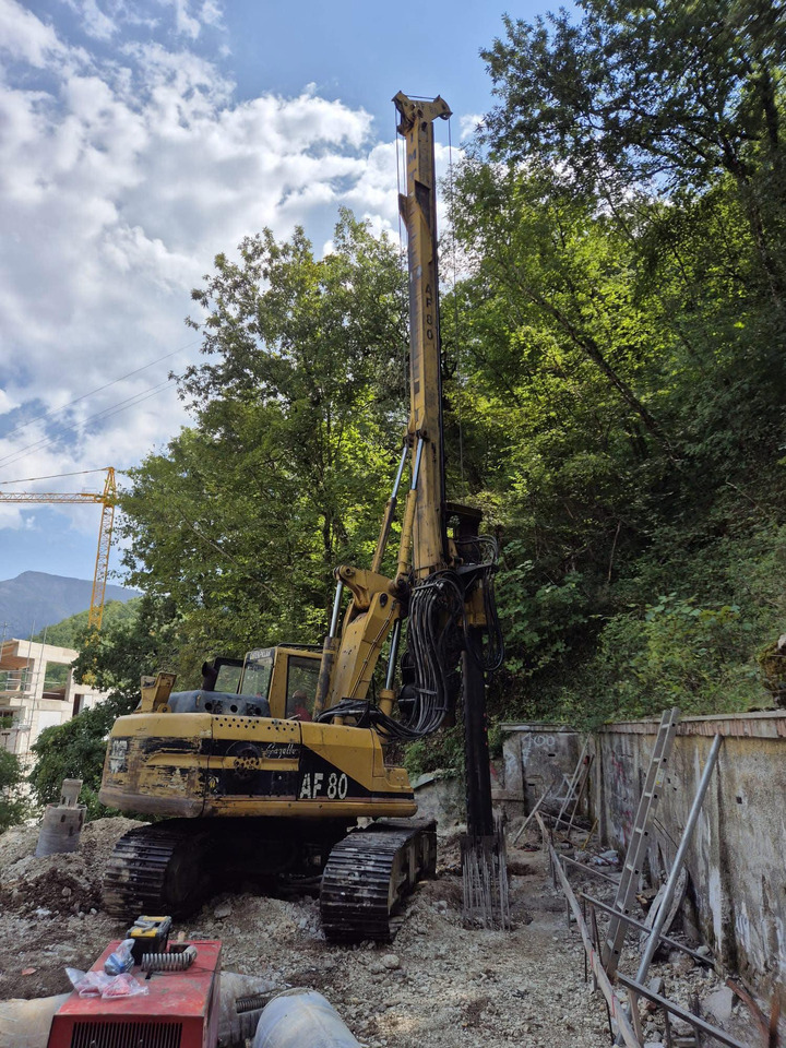 IMT AF80 - Martillo de hinca de pilotes: foto 1 IMT AF80 - Martillo de hinca de pilotes: foto 1