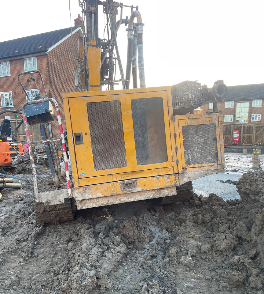 Klemm KR 709-2 - Martillo de hinca de pilotes: foto 5 Klemm KR 709-2 - Martillo de hinca de pilotes: foto 5