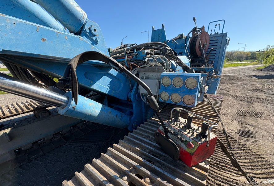 Klemm KR 807-7F - Martillo de hinca de pilotes: foto 5 Klemm KR 807-7F - Martillo de hinca de pilotes: foto 5