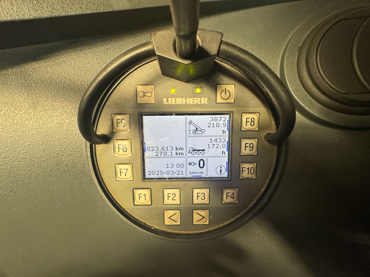 Autogrúa Liebherr LTM 1100-5.2: foto 7 Autogrúa Liebherr LTM 1100-5.2: foto 7