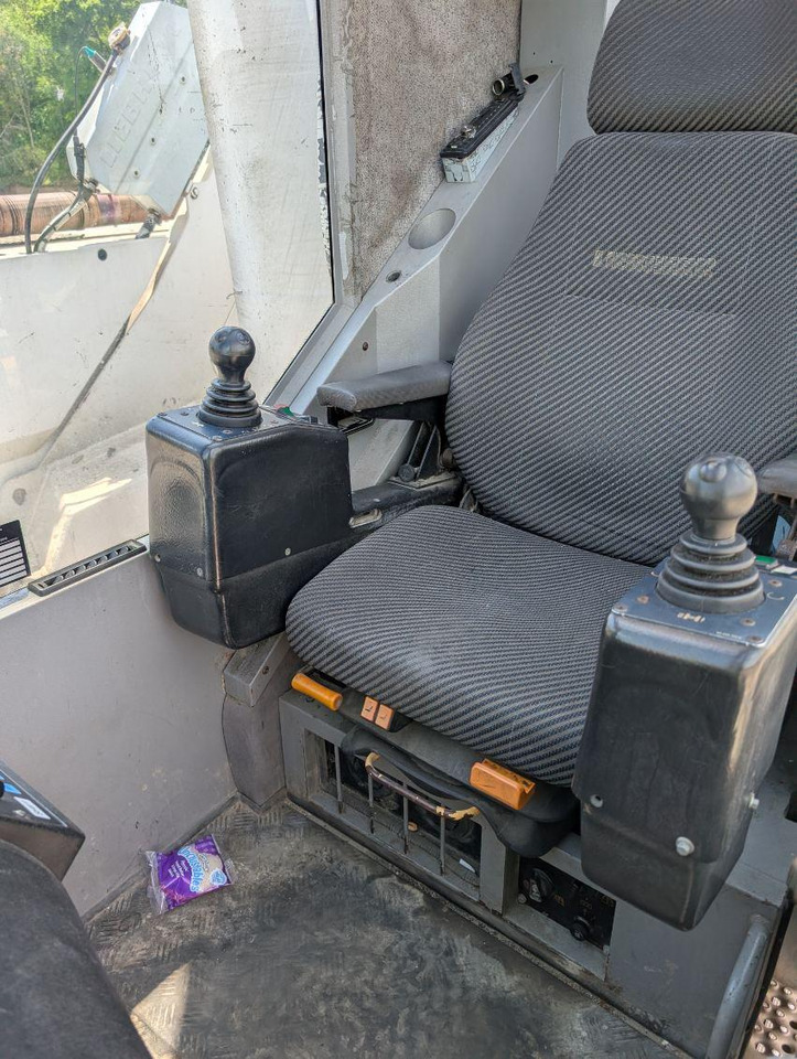 Liebherr LTM 1220-5.1 - Autogrúa: foto 4 Liebherr LTM 1220-5.1 - Autogrúa: foto 4