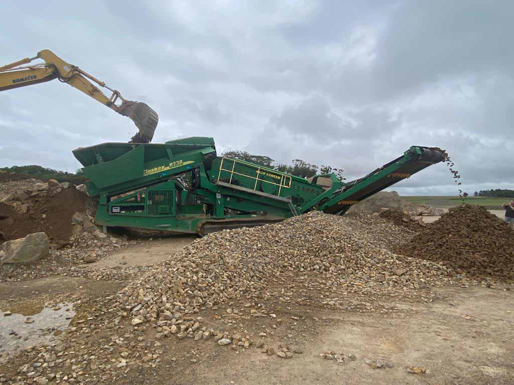 McCloskey R230 - Cribadora: foto 3 McCloskey R230 - Cribadora: foto 3