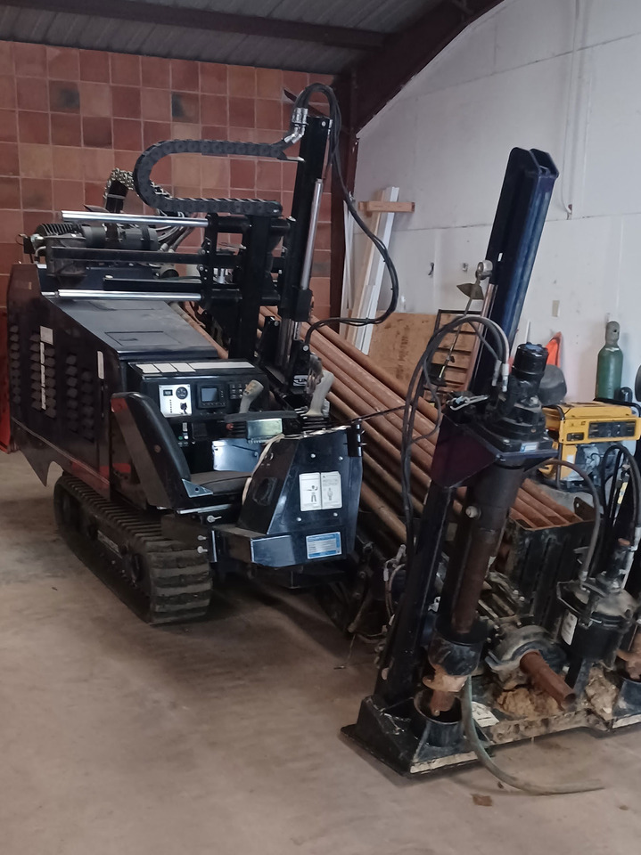 Universal UNI 23×36 - Perforadora direccional horizontal: foto 2 Universal UNI 23×36 - Perforadora direccional horizontal: foto 2