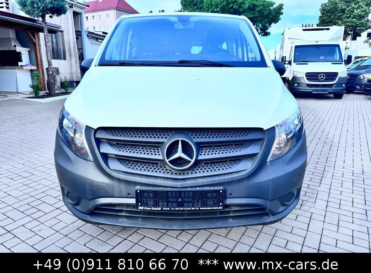 Mercedes-Benz Vito 110 CDi Tourer extralang 9 Sitze Bus Klima - Furgoneta de pasajeros: foto 2 Mercedes-Benz Vito 110 CDi Tourer extralang 9 Sitze Bus Klima - Furgoneta de pasajeros: foto 2