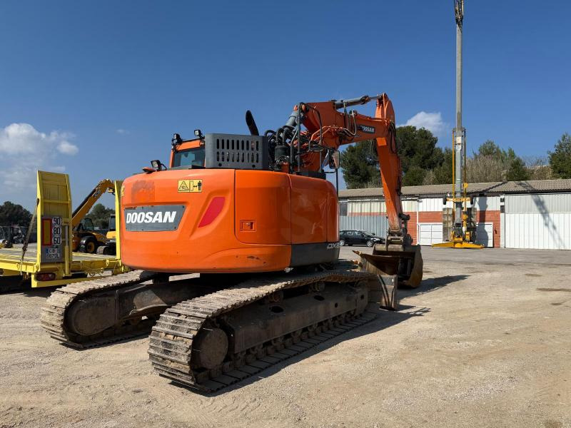 Doosan DX235LCR - Excavadora de cadenas: foto 4 Doosan DX235LCR - Excavadora de cadenas: foto 4