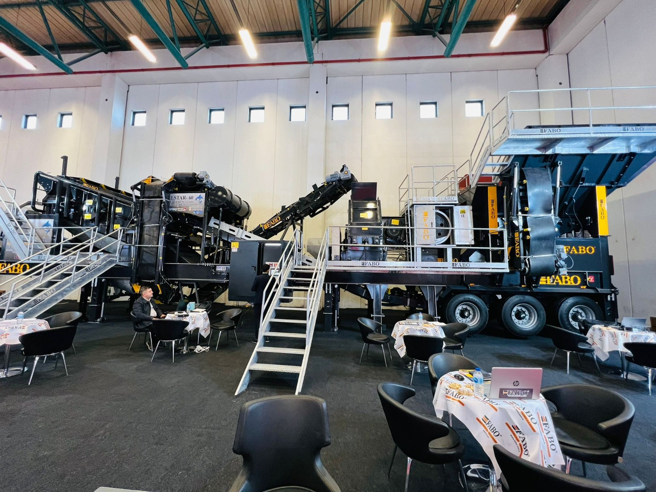 Trituradora móvil nuevo FABO Mobile crusher: foto 7 Trituradora móvil nuevo FABO Mobile crusher: foto 7