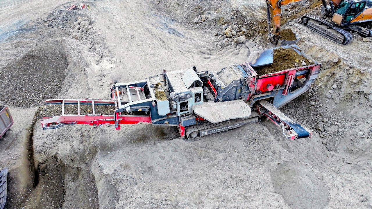SANDVIK Mobile crusher - Trituradora móvil: foto 3 SANDVIK Mobile crusher - Trituradora móvil: foto 3