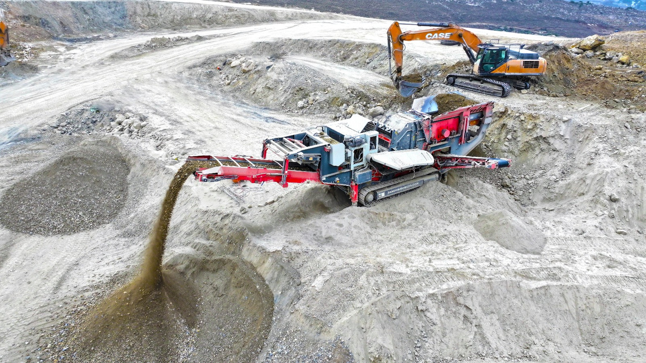 SANDVIK Mobile crusher - Trituradora móvil: foto 2 SANDVIK Mobile crusher - Trituradora móvil: foto 2