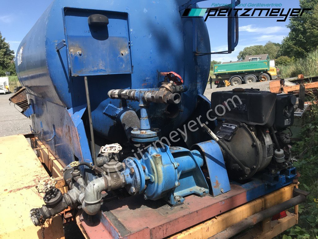 BATHE TANDEMANHÄNGER Bitum / Teerkocher 2,8 m³ - Distribuidor de asfalto: foto 4 BATHE TANDEMANHÄNGER Bitum / Teerkocher 2,8 m³ - Distribuidor de asfalto: foto 4