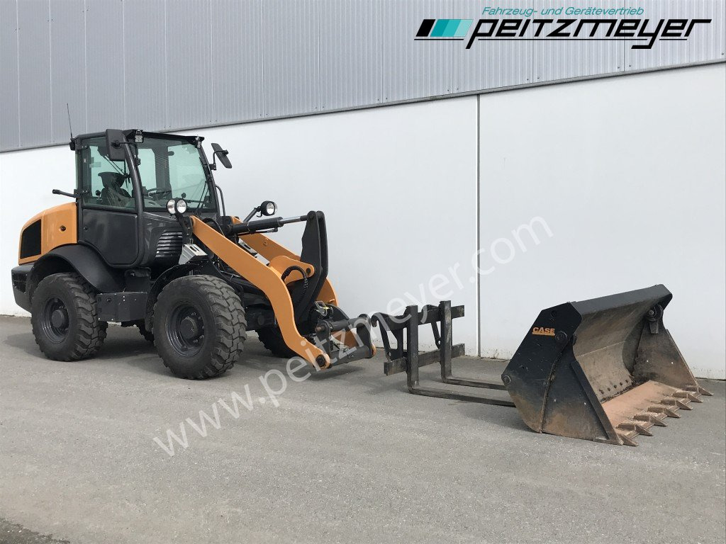CASE Radlader 321 F 4 in 1 Schaufel + Palettengabel - Cargadora de ruedas: foto 2 CASE Radlader 321 F 4 in 1 Schaufel + Palettengabel - Cargadora de ruedas: foto 2