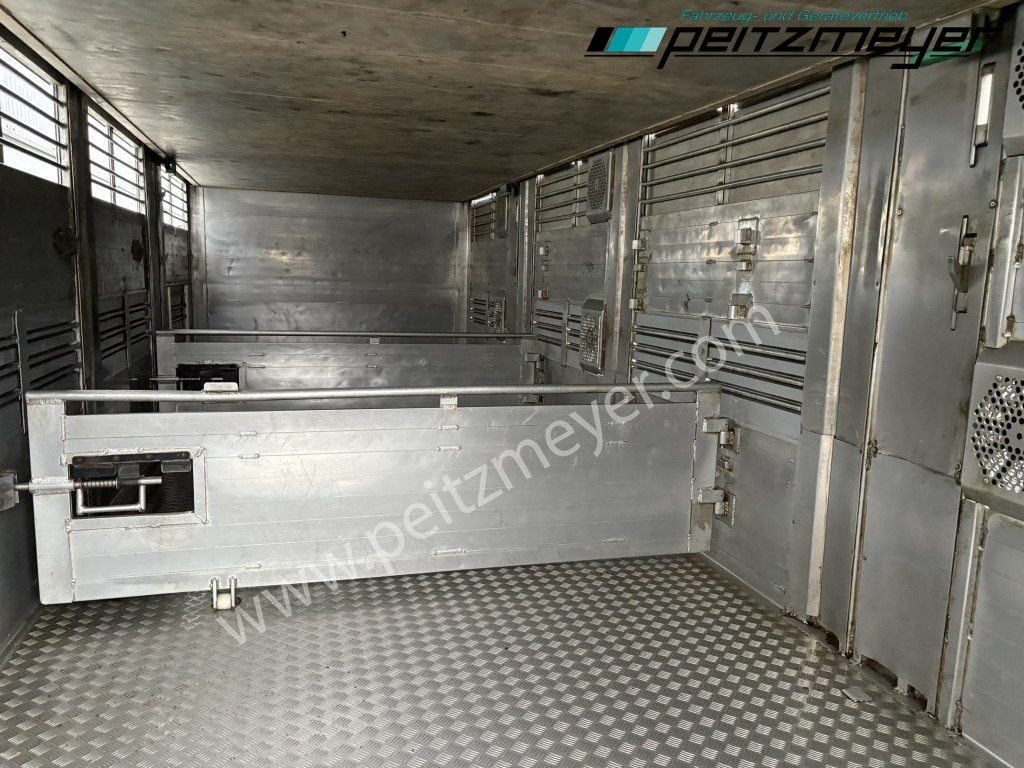 Camión transporte de ganado Scania G 450 6x2, Kaba 3-Stock, Hubdach Lenk + Lift,: foto 22 Camión transporte de ganado Scania G 450 6x2, Kaba 3-Stock, Hubdach Lenk + Lift,: foto 22