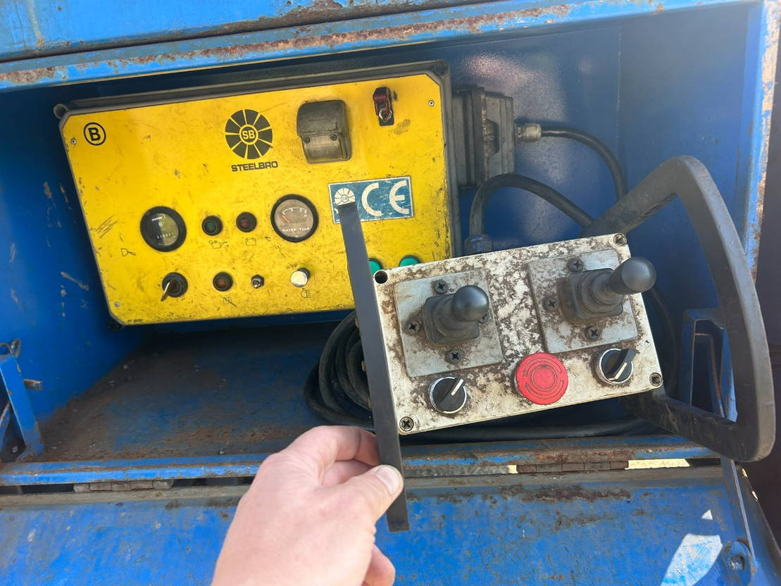 Diversen Steelbro MK6 Side loader / 20 - 40 ft / own diesel power pack / saf dis - Semirremolque portacontenedore/ Intercambiable: foto 5 Diversen Steelbro MK6 Side loader / 20 - 40 ft / own diesel power pack / saf dis - Semirremolque portacontenedore/ Intercambiable: foto 5