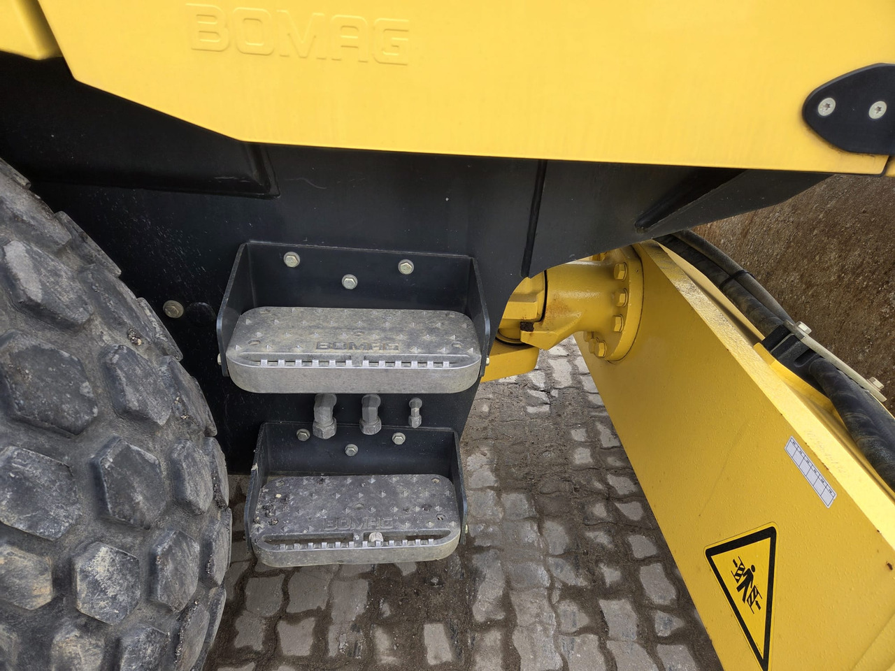 Compactador BOMAG BW177D-5: foto 18