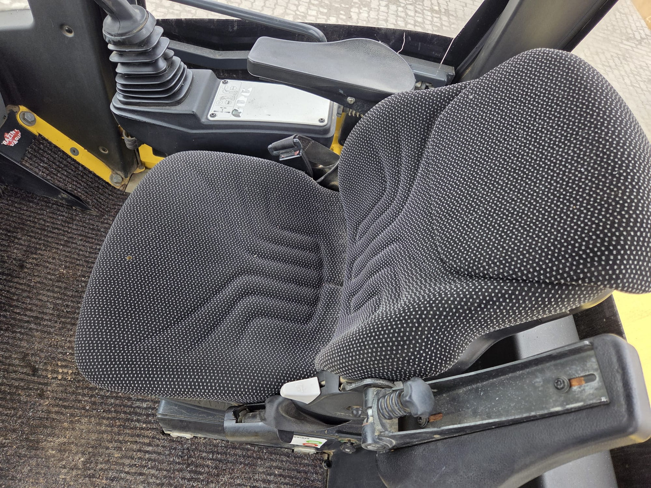 Compactador BOMAG BW177D-5: foto 6